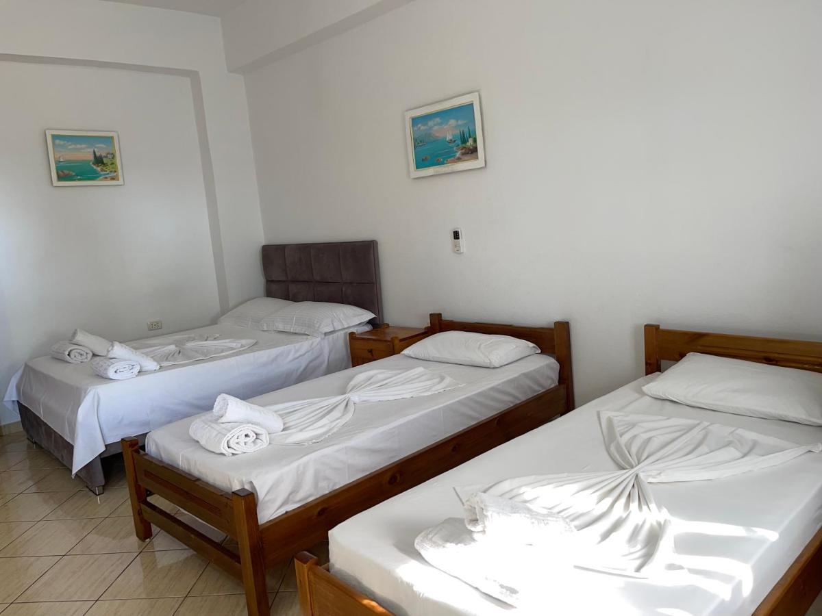Villa Xhevdet Sarandë Exterior foto